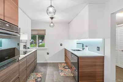 347 Martling Avenue, Tarrytown, NY 10591 - Photo 11