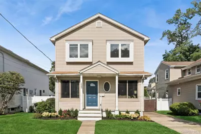 122 Commonwealth Avenue, Merrick, NY 11566 - Photo 1
