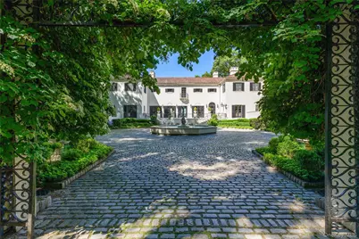 100 Horseshoe Road, Mill Neck, NY 11765 - Photo 3