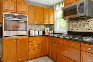 125 Vineyard Ave, Highland, NY 12528 - Photo 15