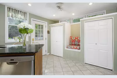 125 Vineyard Avenue, Highland, NY 12528 - Photo 13
