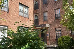 215-40 47th Ave, Bayside, NY 11361 - Photo 15