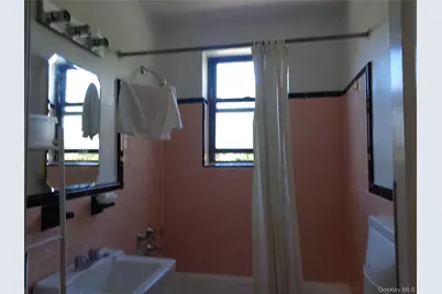215-40 47 #3B, Bayside, NY 11361 - Photo 11