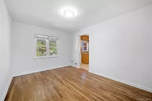 1047 E 217th St, Bronx, NY 10469 - Photo 11