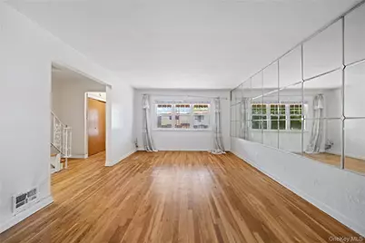 1047 E 217th Street, Bronx, NY 10469 - Photo 9