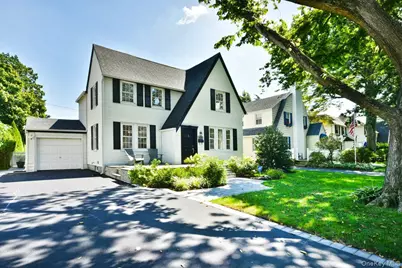 162 Elton Road, Garden City, NY 11530 - Photo 3