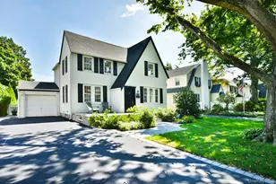 162 Elton Rd, Garden City, NY 11530 - Photo 3