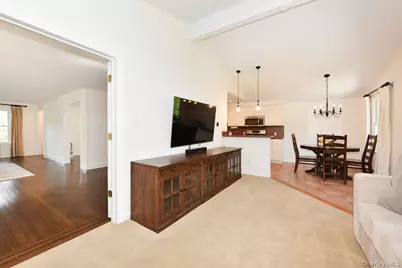 162 Elton Road, Garden City, NY 11530 - Photo 13