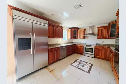 249 Haven Avenue, Ronkonkoma, NY 11779 - Photo 5