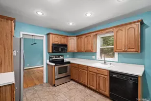 6 Valleywood Rd, Smithtown, NY 11787 - Photo 11