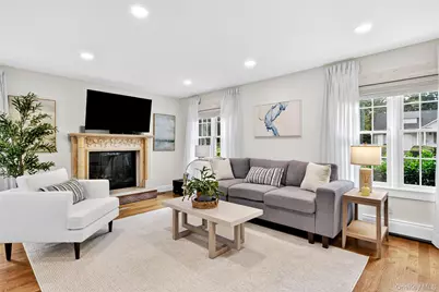 88 Knollwood Avenue, Huntington, NY 11743 - Photo 5