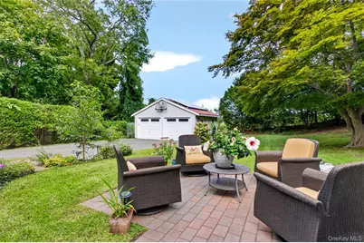 88 Knollwood Avenue, Huntington, NY 11743 - Photo 27