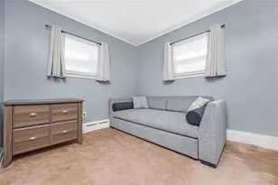 460 Amsterdam Ave, Patchogue, NY 11772 - Photo 15