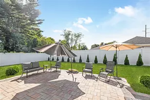 460 Amsterdam Ave, Patchogue, NY 11772 - Photo 27
