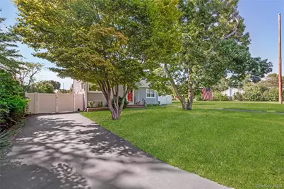 460 Amsterdam Avenue, Patchogue, NY 11772 - Photo 3