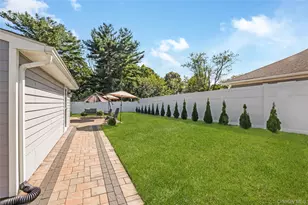 460 Amsterdam Ave, Patchogue, NY 11772 - Photo 21