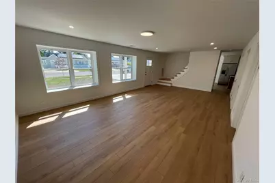 164 Elmwood Street, Valley Stream, NY 11581 - Photo 3