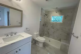 164 Elmwood St, Valley Stream, NY 11581 - Photo 9