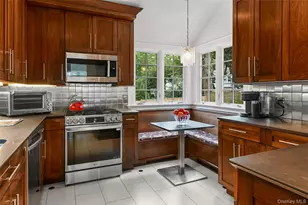 26 Dusenberry Rd, Bronxville, NY 10708 - Photo 15
