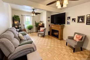 32 Pine St, Selden, NY 11784 - Photo 7