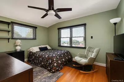 947 Bard Avenue, New York, NY 10301 - Photo 13