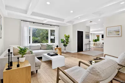 10 Chelsea Drive, Port Washington, NY 11050 - Photo 11