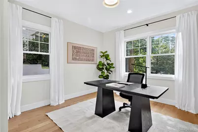 10 Chelsea Drive, Port Washington, NY 11050 - Photo 13
