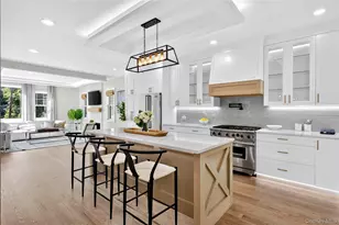 10 Chelsea Dr, Port Washington, NY 11050 - Photo 7