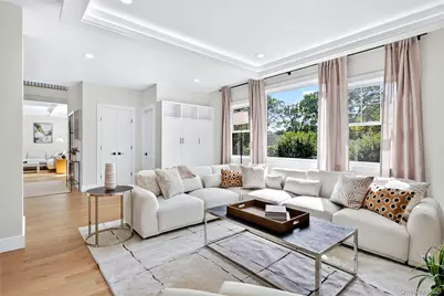 10 Chelsea Drive, Port Washington, NY 11050 - Photo 3