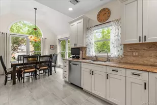 53 Willow Ridge Dr, Smithtown, NY 11787 - Photo 11
