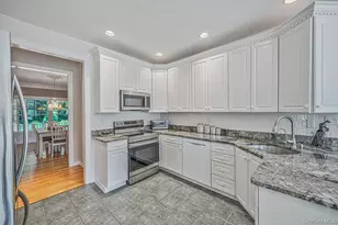 4 Holly Ln, Nissequogue, NY 11780 - Photo 11