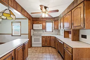 2226 3rd St, East Meadow, NY 11554 - Photo 17
