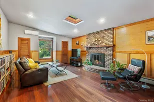 4 Hill Dale Ave, Miller Place, NY 11764 - Photo 17