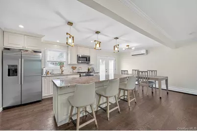 61 Carleton Avenue, Amityville, NY 11701 - Photo 5