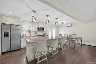 61 Carleton Ave, Amityville, NY 11701 - Photo 5