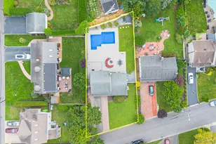 61 Carleton Ave, Amityville, NY 11701 - Photo 25