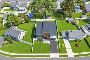 79 Greenbelt Ln, Levittown, NY 11756 - Photo 35