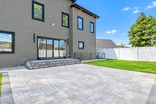 79 Greenbelt Ln, Levittown, NY 11756 - Photo 33