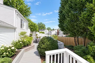 245 Old Mamaroneck Road, White Plains, NY 10605 - Photo 5