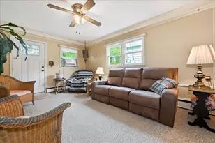 37 Cherry St, Massapequa, NY 11758 - Photo 3