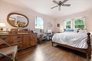 37 Cherry St, Massapequa, NY 11758 - Photo 17