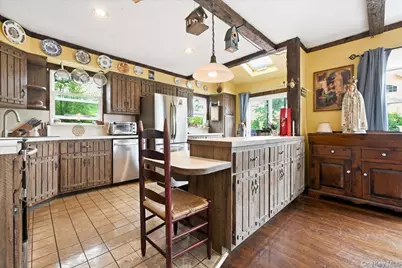 37 Cherry Street, Massapequa, NY 11758 - Photo 9