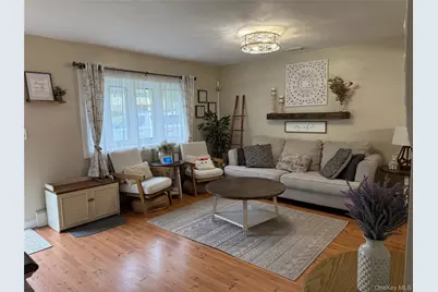161 Hawkins Road, Centereach, NY 11720 - Photo 5