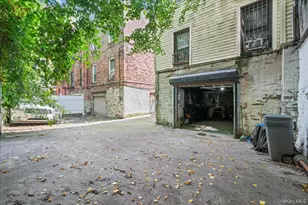 1373 Plimpton Ave, Bronx, NY 10452 - Photo 17