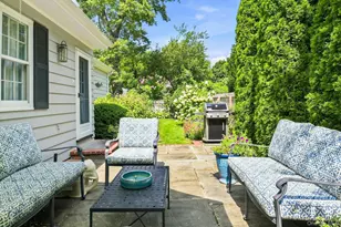 18 Matinecock Ln, Locust Valley, NY 11560 - Photo 39