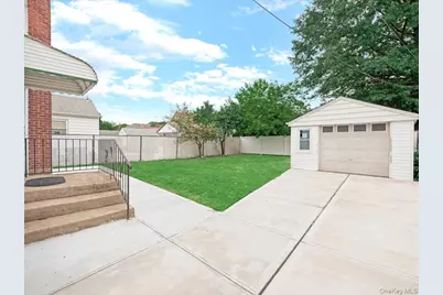 79-53 267th Street, Glen Oaks, NY 11004 - Photo 23
