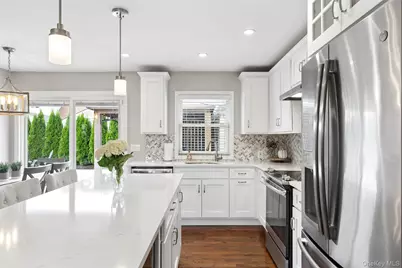 24 Essen Place, Bethpage, NY 11714 - Photo 3