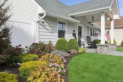 24 Essen Place, Bethpage, NY 11714 - Photo 33