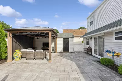 24 Essen Place, Bethpage, NY 11714 - Photo 25