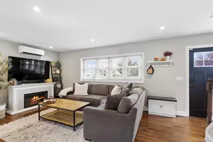 24 Essen Pl, Bethpage, NY 11714 - Photo 9
